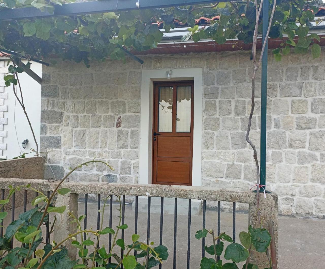 Rustic Stone House Villa Bar Bagian luar foto
